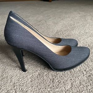 Nine West Gray heels